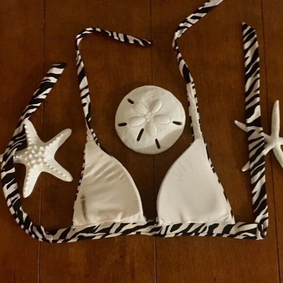 🛍Victoria’s Secret swimsuit top size small - Picture 3 of 4